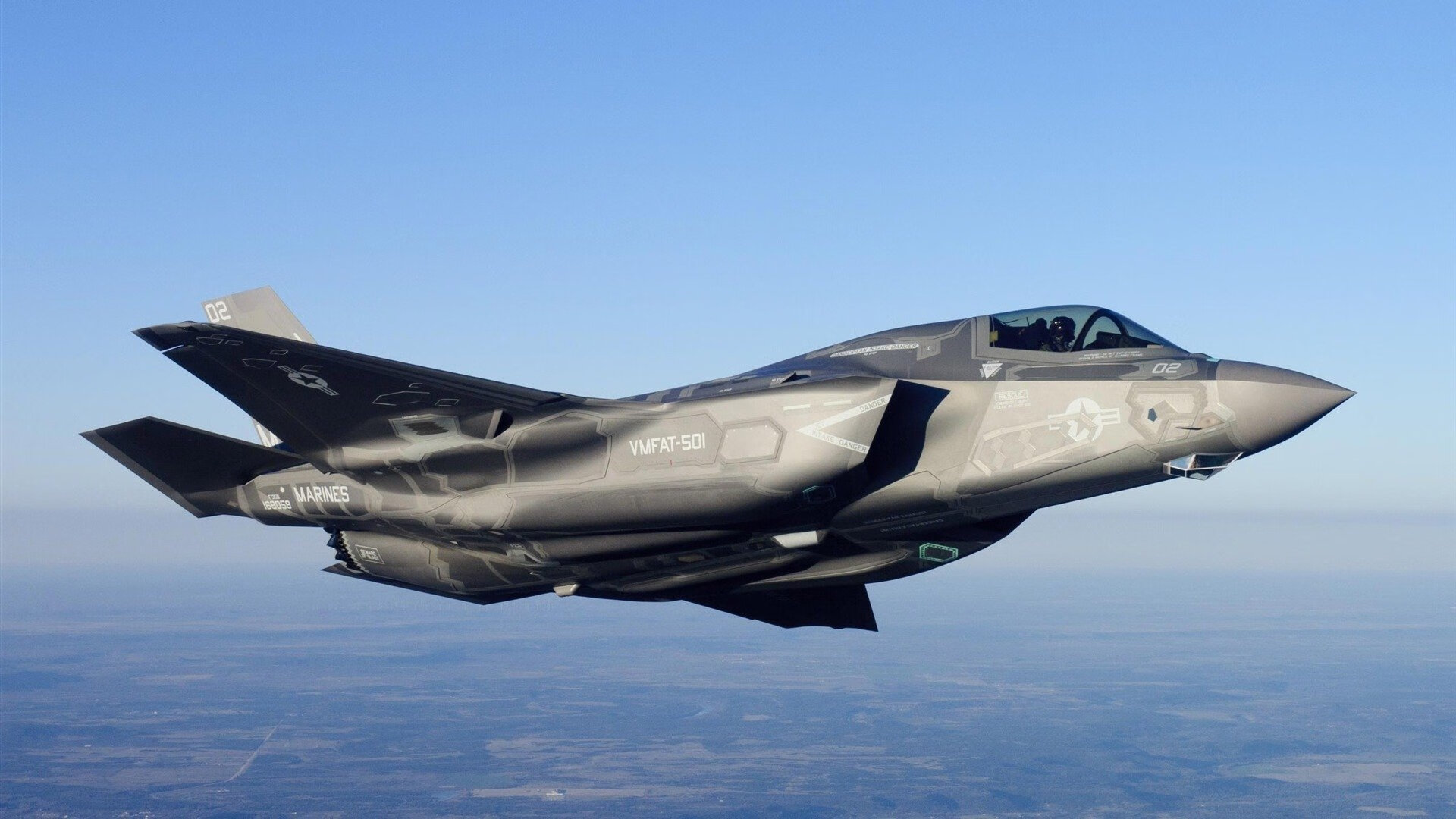 球队是否通过压缩空间控制节奏避免比赛崩盘，足球应用了压缩空气的原理