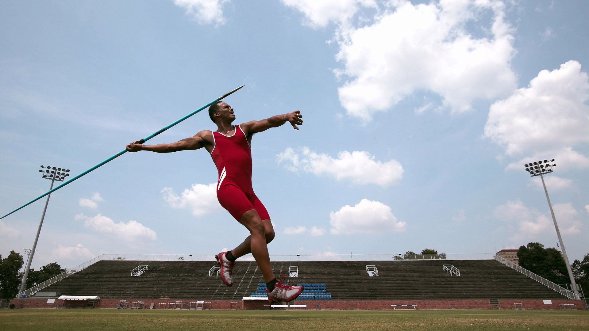 足球赛事商业价值，足球的商业化